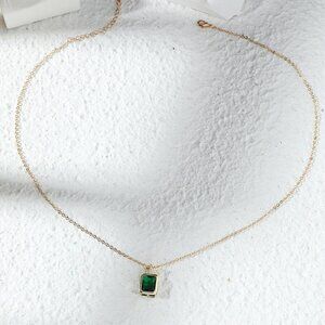 New 18K Gold Plated Dainty Gold Filled Satellite Necklace Chain Green Pendant